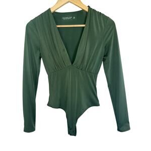 Abercrombie & Fitch Soft AF Green V-Neck Long Sleeve Bodysuit Top Womens Size S